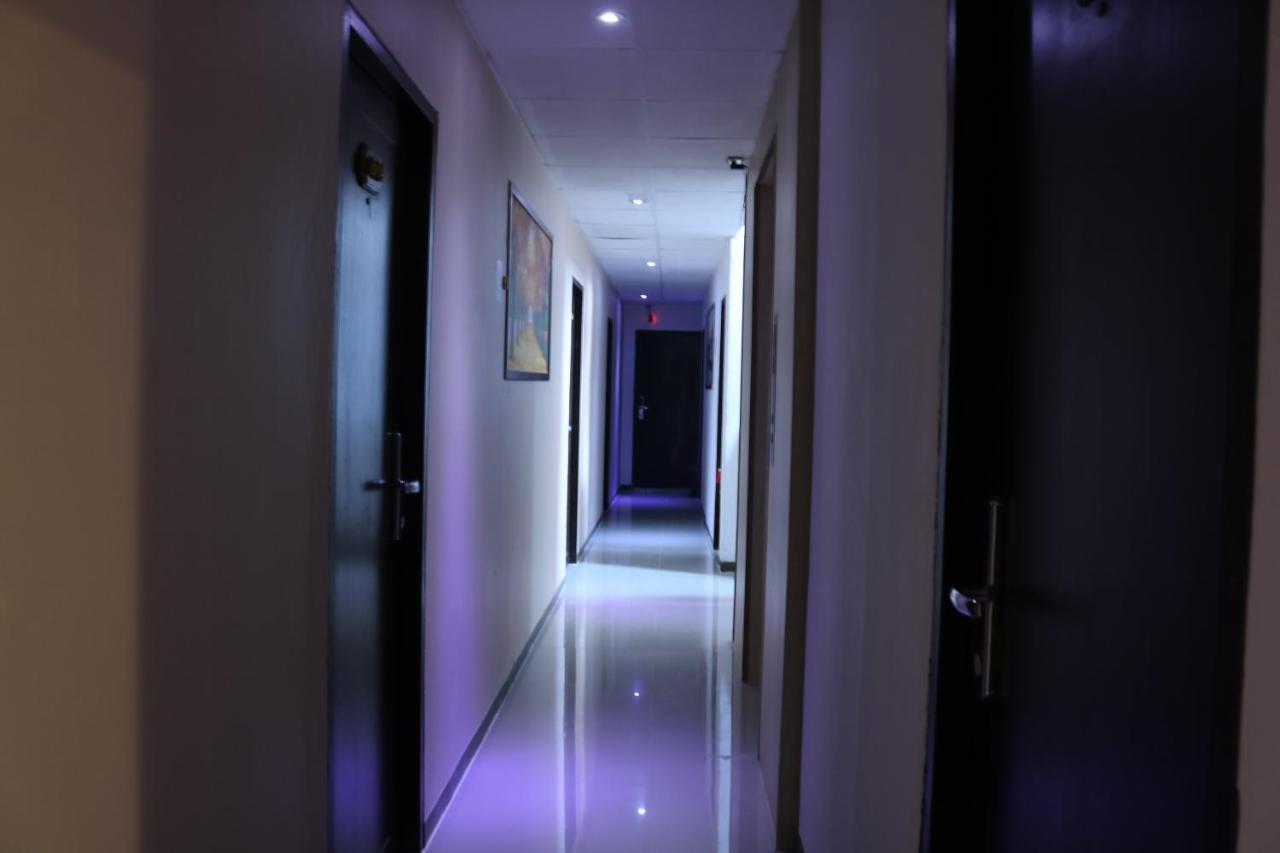 City House Bangkok Esterno foto