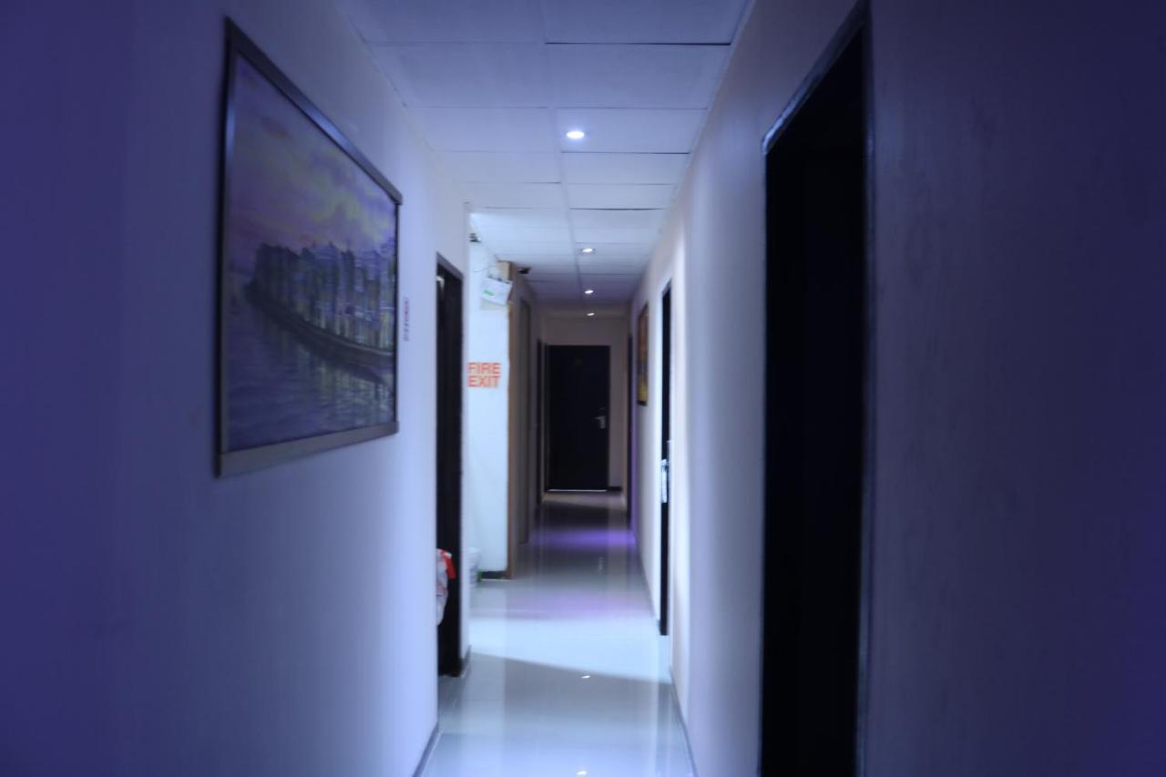 City House Bangkok Esterno foto